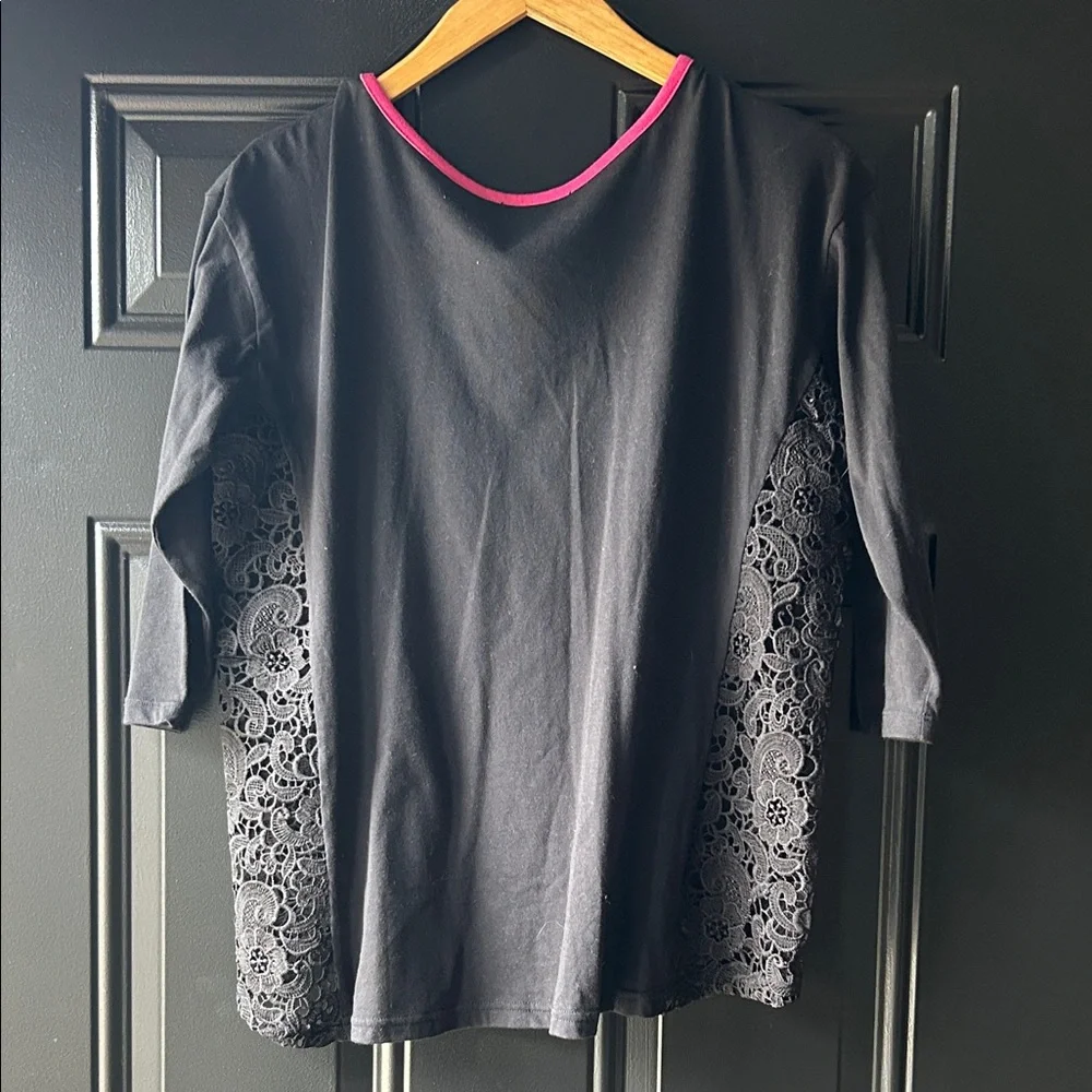 Metal Mulisha Black Top with Pink Trim - Picture 4 of 4